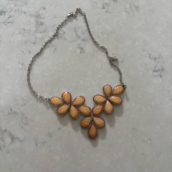 Jewelry - Statement Necklace Beige/Peach Orange Color with silver/chrome colored hardware